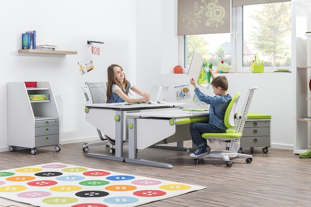 Растущая парта-стол moll Winner в белом цвете