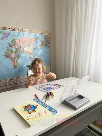 Немецкая растущая парта moll Joker