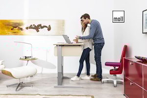 Растущие парты и столы от moll для работы сидя и стоя - дань моде или необходимость? И как обездвиженность влияет на человеческий организм